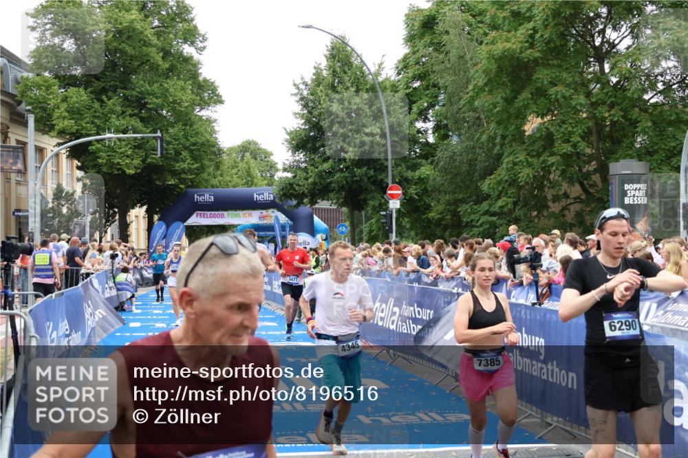 29.06.2025 - hella hamburg halbmarathon Zöllner http://msf.ph/oto/8196516 29.06.2025 10:45:57 Ziel 3477, 4277, 4345, 6532, 7385, 8577, 8871, 10792, 11821, 12084, 14911, 15149, 16624, 17008, 18185, 19116 meine-sportfotos.de