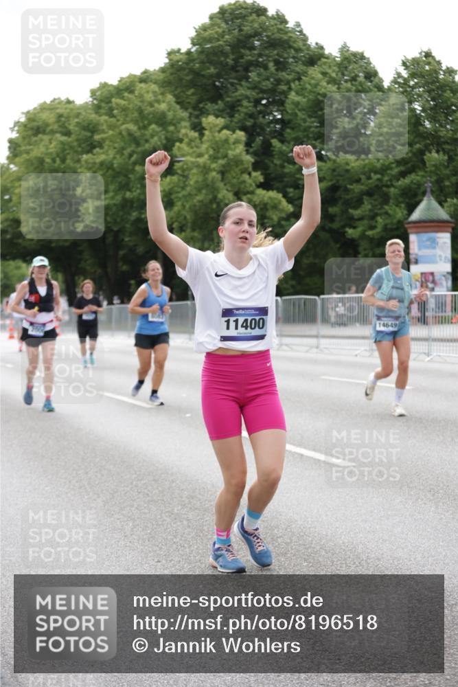 29.06.2025 - hella hamburg halbmarathon Jannik Wohlers http://msf.ph/oto/8196518 29.06.2025 10:24:42 Lombardsbrücke 1740, 2000, 3920, 3961, 3963, 4008, 4010, 5814, 7778, 8083, 8962, 9573, 11400, 11921, 14086, 14649, 15153, 15679, 15942, 17185, 17954, 18194, 18198 meine-sportfotos.de