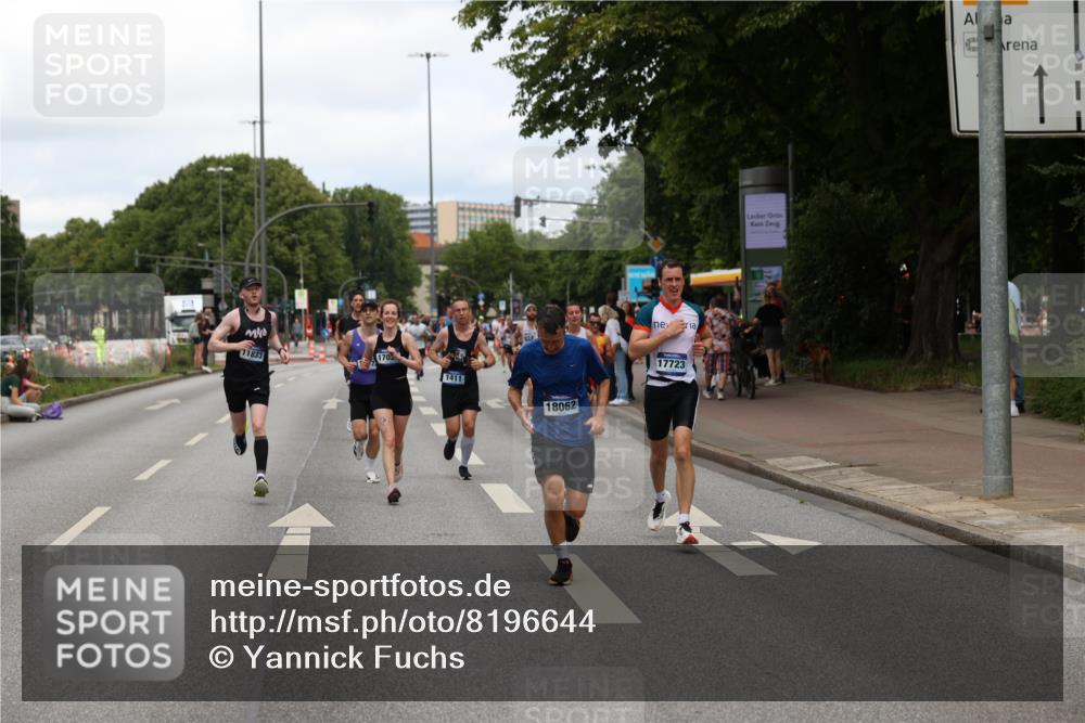 29.06.2025 - hella hamburg halbmarathon Yannick Fuchs http://msf.ph/oto/8196644 29.06.2025 10:31:41 20KM 1385, 1411, 2767, 4860, 4865, 5003, 5092, 5307, 5315, 5961, 6123, 6529, 7310, 7482, 8084, 8121, 8362, 9178, 9296, 9914, 10680, 10738, 11833, 13141, 13854, 13972, 14387, 14459, 14691, 14934, 15178, 15261, 15939, 16523, 17024, 17125, 17192, 17306, 17658, 17723, 18038, 18062, 18384, 18733, 18824 meine-sportfotos.de
