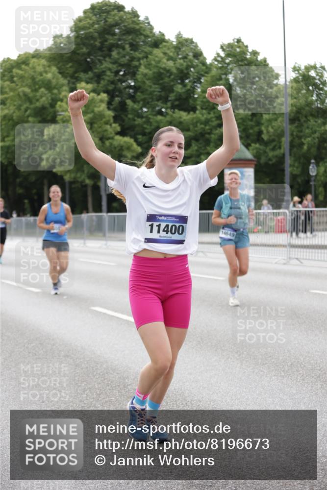 29.06.2025 - hella hamburg halbmarathon Jannik Wohlers http://msf.ph/oto/8196673 29.06.2025 10:24:42 Lombardsbrücke 1740, 2000, 3920, 3961, 3963, 4008, 4010, 5814, 7778, 8083, 8962, 9573, 11400, 11921, 14086, 14649, 15153, 15679, 15942, 17185, 17954, 18194, 18198 meine-sportfotos.de