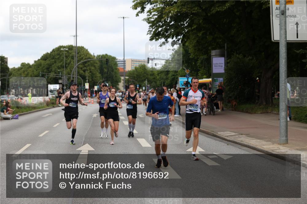 29.06.2025 - hella hamburg halbmarathon Yannick Fuchs http://msf.ph/oto/8196692 29.06.2025 10:31:41 20KM 1385, 1411, 2767, 4860, 4865, 5003, 5092, 5307, 5315, 5961, 6123, 6529, 7310, 7482, 8084, 8121, 8362, 9178, 9296, 9914, 10680, 10738, 11833, 13141, 13854, 13972, 14387, 14459, 14691, 14934, 15178, 15261, 15939, 16523, 17024, 17125, 17192, 17306, 17658, 17723, 18038, 18062, 18384, 18733, 18824 meine-sportfotos.de