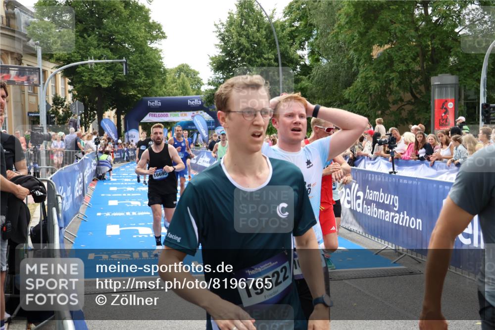 29.06.2025 - hella hamburg halbmarathon Zöllner http://msf.ph/oto/8196765 29.06.2025 10:35:39 Ziel 1344, 4062, 5269, 10384, 14841, 16123, 16695, 17612, 17826, 18841 meine-sportfotos.de