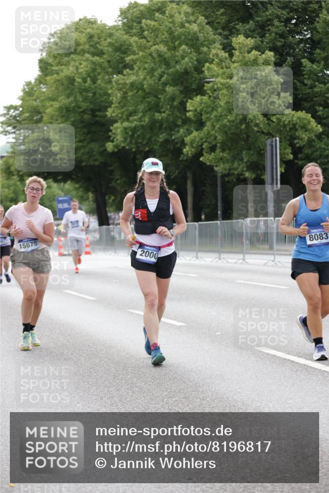 29.06.2025 - hella hamburg halbmarathon Jannik Wohlers http://msf.ph/oto/8196817 29.06.2025 10:24:43 Lombardsbrücke 1740, 2000, 3920, 3961, 3963, 4008, 4010, 5564, 5814, 7778, 8083, 8962, 9573, 9927, 11400, 11921, 14086, 14649, 15153, 15679, 15942, 17185, 17954, 18194, 18198 meine-sportfotos.de