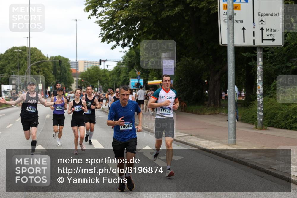 29.06.2025 - hella hamburg halbmarathon Yannick Fuchs http://msf.ph/oto/8196874 29.06.2025 10:31:41 20KM 1385, 1411, 2767, 4860, 4865, 5003, 5092, 5307, 5315, 5961, 6123, 6529, 7310, 7482, 8084, 8121, 8362, 9178, 9296, 9914, 10680, 10738, 11833, 13141, 13854, 13972, 14387, 14459, 14691, 14934, 15178, 15261, 15939, 16523, 17024, 17125, 17192, 17306, 17658, 17723, 18038, 18062, 18384, 18733, 18824 meine-sportfotos.de