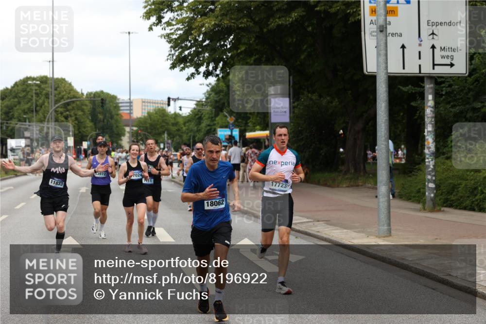 29.06.2025 - hella hamburg halbmarathon Yannick Fuchs http://msf.ph/oto/8196922 29.06.2025 10:31:41 20KM 1385, 1411, 2767, 4860, 4865, 5003, 5092, 5307, 5315, 5961, 6123, 6529, 7310, 7482, 8084, 8121, 8362, 9178, 9296, 9914, 10680, 10738, 11833, 13141, 13854, 13972, 14387, 14459, 14691, 14934, 15178, 15261, 15939, 16523, 17024, 17125, 17192, 17306, 17658, 17723, 18038, 18062, 18384, 18733, 18824 meine-sportfotos.de