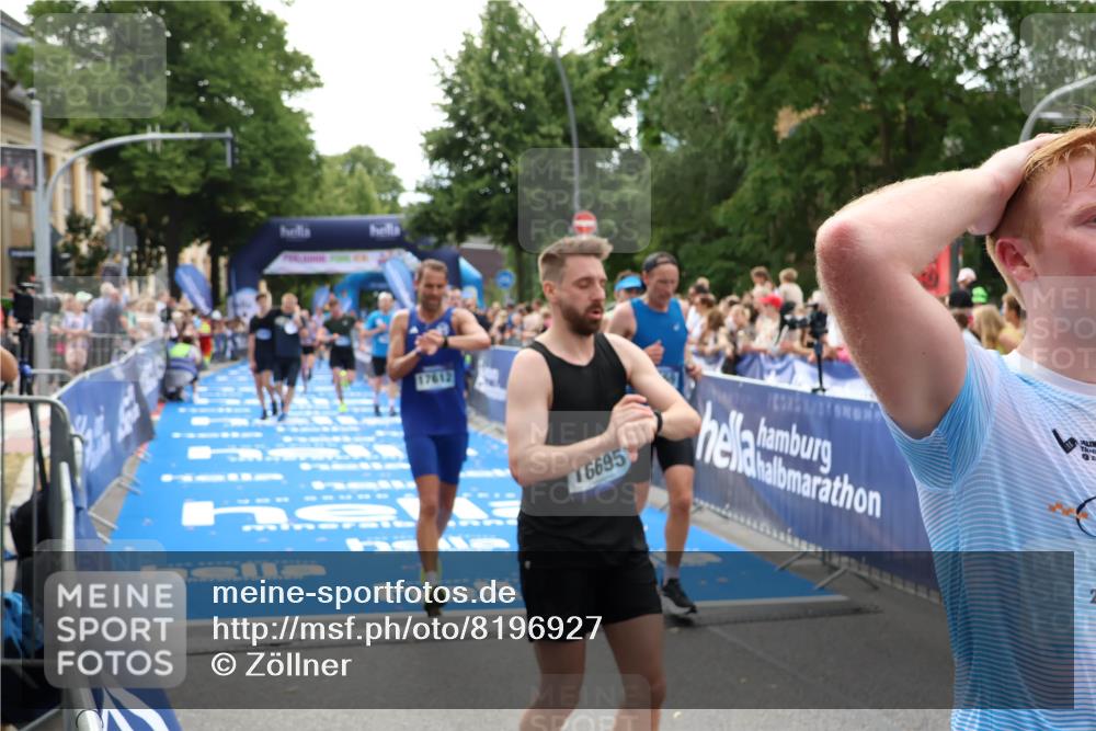 29.06.2025 - hella hamburg halbmarathon Zöllner http://msf.ph/oto/8196927 29.06.2025 10:35:40 Ziel 4062, 5269, 10384, 14841, 16123, 16695, 17612, 17826, 18841 meine-sportfotos.de