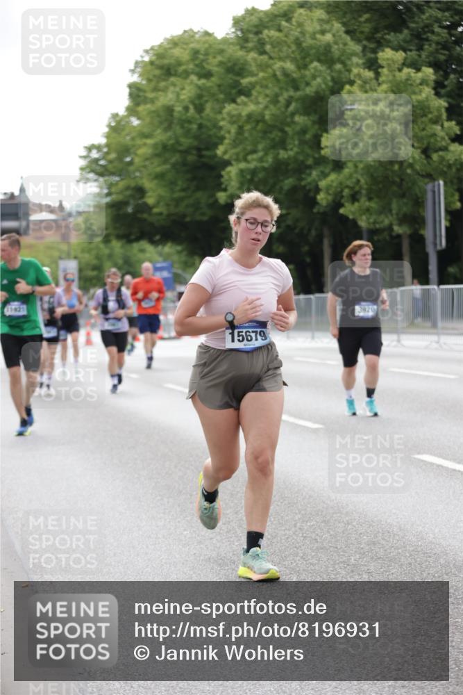 29.06.2025 - hella hamburg halbmarathon Jannik Wohlers http://msf.ph/oto/8196931 29.06.2025 10:24:45 Lombardsbrücke 1627, 1740, 2000, 3920, 3961, 3963, 5564, 5814, 7778, 8083, 8962, 9573, 9927, 11400, 11921, 14086, 14649, 15153, 15679, 15942, 17185, 17954 meine-sportfotos.de