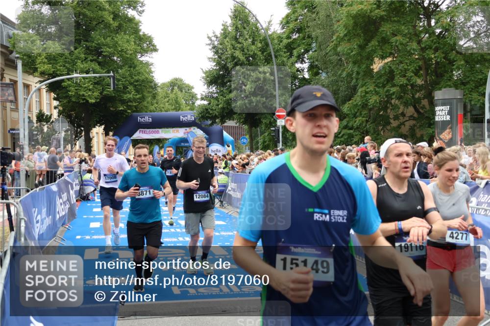 29.06.2025 - hella hamburg halbmarathon Zöllner http://msf.ph/oto/8197060 29.06.2025 10:46:05 Ziel 2189, 5648, 6460, 8269, 8577, 8871, 9585, 11936, 12084, 12269, 13630, 14462, 14804, 17008, 18081 meine-sportfotos.de