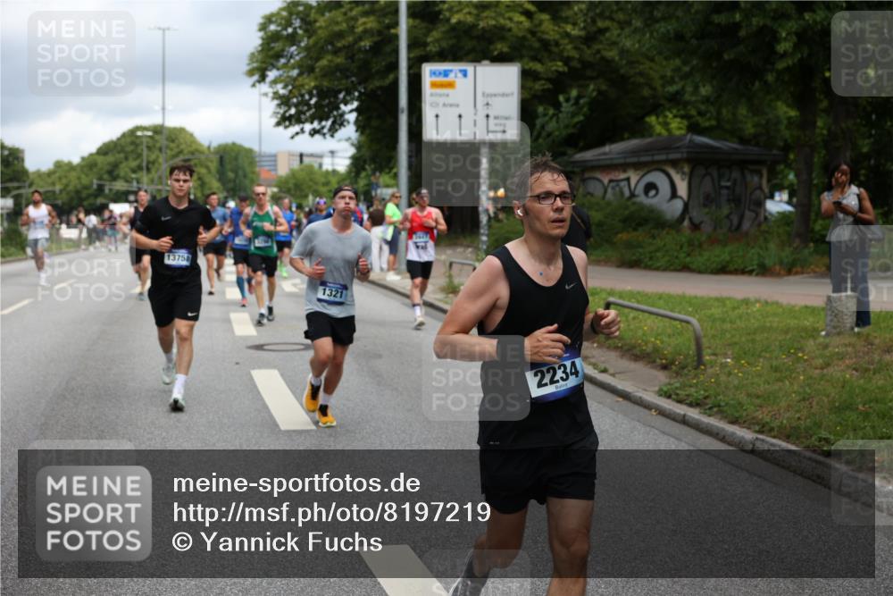 29.06.2025 - hella hamburg halbmarathon Yannick Fuchs http://msf.ph/oto/8197219 29.06.2025 10:44:25 20KM 1119, 1216, 1321, 1399, 1507, 1630, 2020, 2234, 2788, 3296, 3852, 3947, 4127, 4247, 4346, 4933, 5894, 6662, 6795, 7176, 8153, 8313, 8572, 8576, 8657, 8689, 8704, 8899, 9031, 9303, 10371, 10480, 10750, 11356, 11455, 11607, 12235, 12527, 12624, 12733, 13282, 13463, 13609, 13758, 13812, 14257, 14562, 15803, 15950, 16000, 16242, 16716, 16732, 16806, 16887, 17247, 17282, 17319, 18066, 18228, 18229, 18370, 18451, 18499, 18657, 18658, 18811, 18884 meine-sportfotos.de