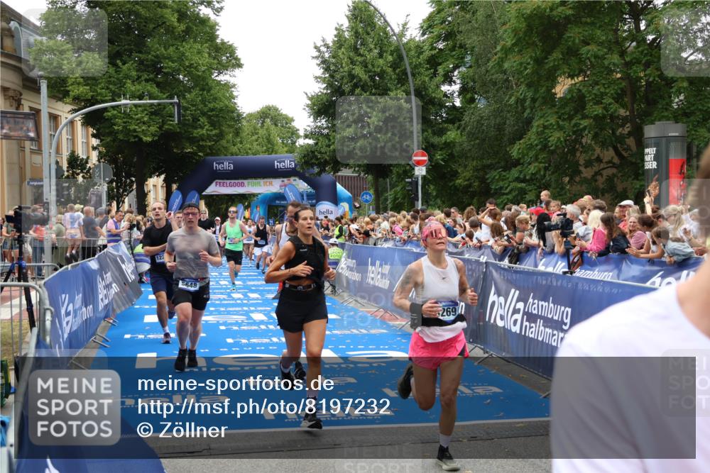 29.06.2025 - hella hamburg halbmarathon Zöllner http://msf.ph/oto/8197232 29.06.2025 10:46:09 Ziel 1759, 2707, 3087, 5648, 6460, 7961, 8269, 9585, 11125, 11936, 12269, 13630, 14804, 16136, 16466, 16475, 18081, 18702 meine-sportfotos.de