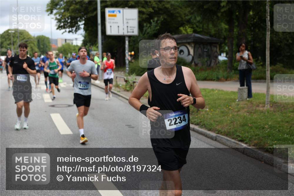 29.06.2025 - hella hamburg halbmarathon Yannick Fuchs http://msf.ph/oto/8197324 29.06.2025 10:44:25 20KM 1119, 1216, 1321, 1399, 1507, 1630, 2020, 2234, 2788, 3296, 3852, 3947, 4127, 4247, 4346, 4933, 5894, 6662, 6795, 7176, 8153, 8313, 8572, 8576, 8657, 8689, 8704, 8899, 9031, 9303, 10371, 10480, 10750, 11356, 11455, 11607, 12235, 12527, 12624, 12733, 13282, 13463, 13609, 13758, 13812, 14257, 14562, 15803, 15950, 16000, 16242, 16716, 16732, 16806, 16887, 17247, 17282, 17319, 18066, 18228, 18229, 18370, 18451, 18499, 18657, 18658, 18811, 18884 meine-sportfotos.de