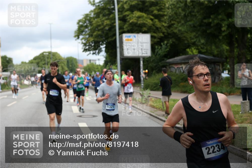 29.06.2025 - hella hamburg halbmarathon Yannick Fuchs http://msf.ph/oto/8197418 29.06.2025 10:44:25 20KM 1119, 1216, 1321, 1399, 1507, 1630, 2020, 2234, 2788, 3296, 3852, 3947, 4127, 4247, 4346, 4933, 5894, 6662, 6795, 7176, 8153, 8313, 8572, 8576, 8657, 8689, 8704, 8899, 9031, 9303, 10371, 10480, 10750, 11356, 11455, 11607, 12235, 12527, 12624, 12733, 13282, 13463, 13609, 13758, 13812, 14257, 14562, 15803, 15950, 16000, 16242, 16716, 16732, 16806, 16887, 17247, 17282, 17319, 18066, 18228, 18229, 18370, 18451, 18499, 18657, 18658, 18811, 18884 meine-sportfotos.de