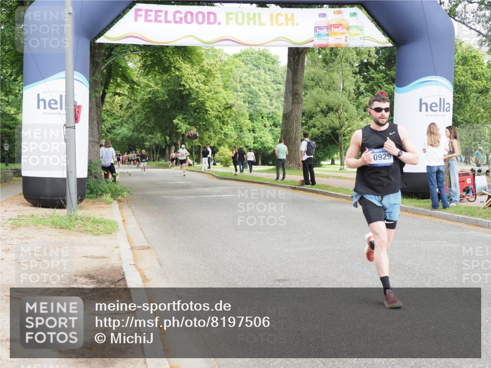 29.06.2025 - hella hamburg halbmarathon MichiJ http://msf.ph/oto/8197506 29.06.2025 10:20:57 Zwischen KM18-KM19 6619, 7272, 9047, 9508, 10298, 10929, 12232, 12681, 13606, 14548 meine-sportfotos.de