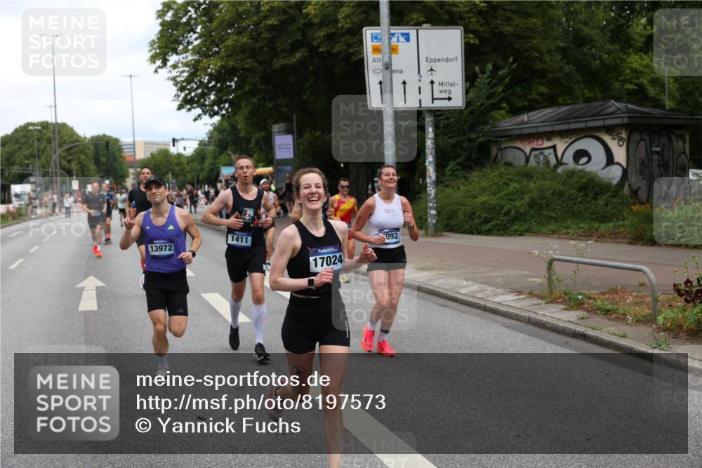 29.06.2025 - hella hamburg halbmarathon Yannick Fuchs http://msf.ph/oto/8197573 29.06.2025 10:31:44 20KM 1411, 2767, 4860, 4865, 5003, 5092, 5307, 5315, 6123, 6529, 7310, 7482, 8362, 9178, 9296, 9914, 10680, 10738, 11833, 13141, 13854, 13972, 14387, 14459, 14691, 14934, 15178, 15261, 15939, 16523, 17024, 17125, 17137, 17306, 17658, 17723, 18062, 18159, 18384, 18824 meine-sportfotos.de