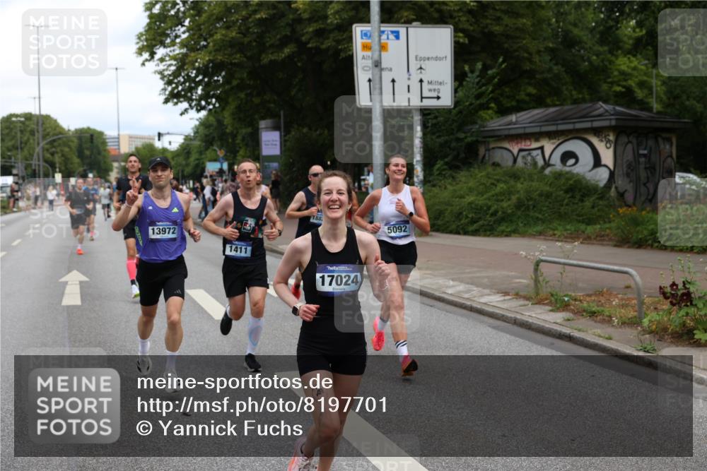 29.06.2025 - hella hamburg halbmarathon Yannick Fuchs http://msf.ph/oto/8197701 29.06.2025 10:31:44 20KM 1411, 2767, 4860, 4865, 5003, 5092, 5307, 5315, 6123, 6529, 7310, 7482, 8362, 9178, 9296, 9914, 10680, 10738, 11833, 13141, 13854, 13972, 14387, 14459, 14691, 14934, 15178, 15261, 15939, 16523, 17024, 17125, 17137, 17306, 17658, 17723, 18062, 18159, 18384, 18824 meine-sportfotos.de