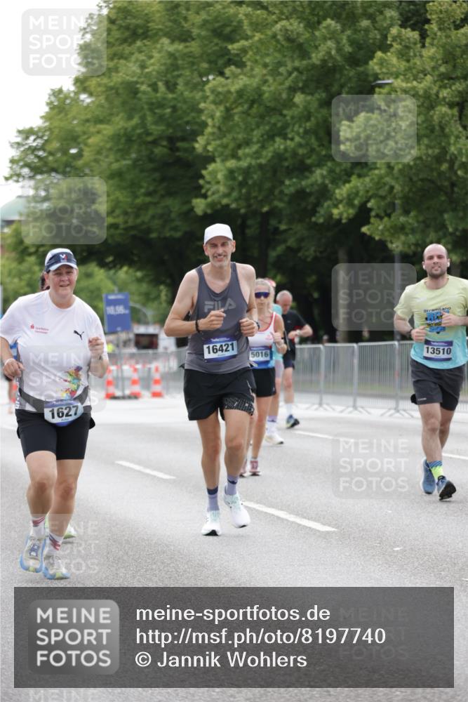 29.06.2025 - hella hamburg halbmarathon Jannik Wohlers http://msf.ph/oto/8197740 29.06.2025 10:24:54 Lombardsbrücke 1627, 2000, 2278, 3920, 3961, 3963, 5564, 5814, 6869, 8083, 8962, 9927, 11157, 11921, 13510, 14086, 15016, 15119, 15679, 16421, 16422 meine-sportfotos.de