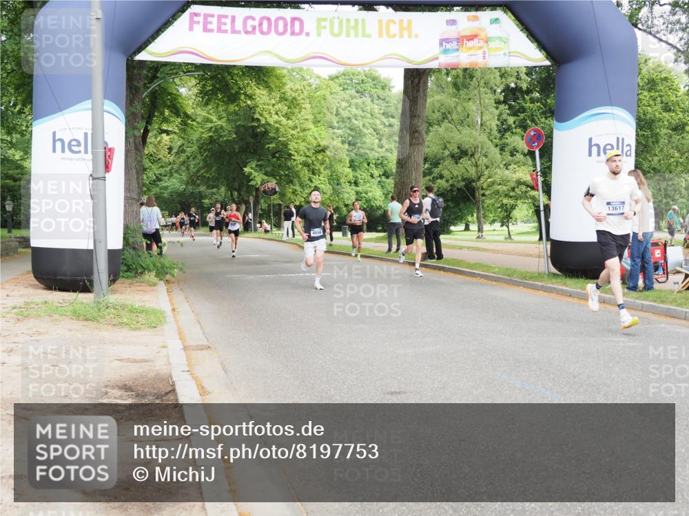 29.06.2025 - hella hamburg halbmarathon MichiJ http://msf.ph/oto/8197753 29.06.2025 10:21:05 Zwischen KM18-KM19 4698, 13617 meine-sportfotos.de