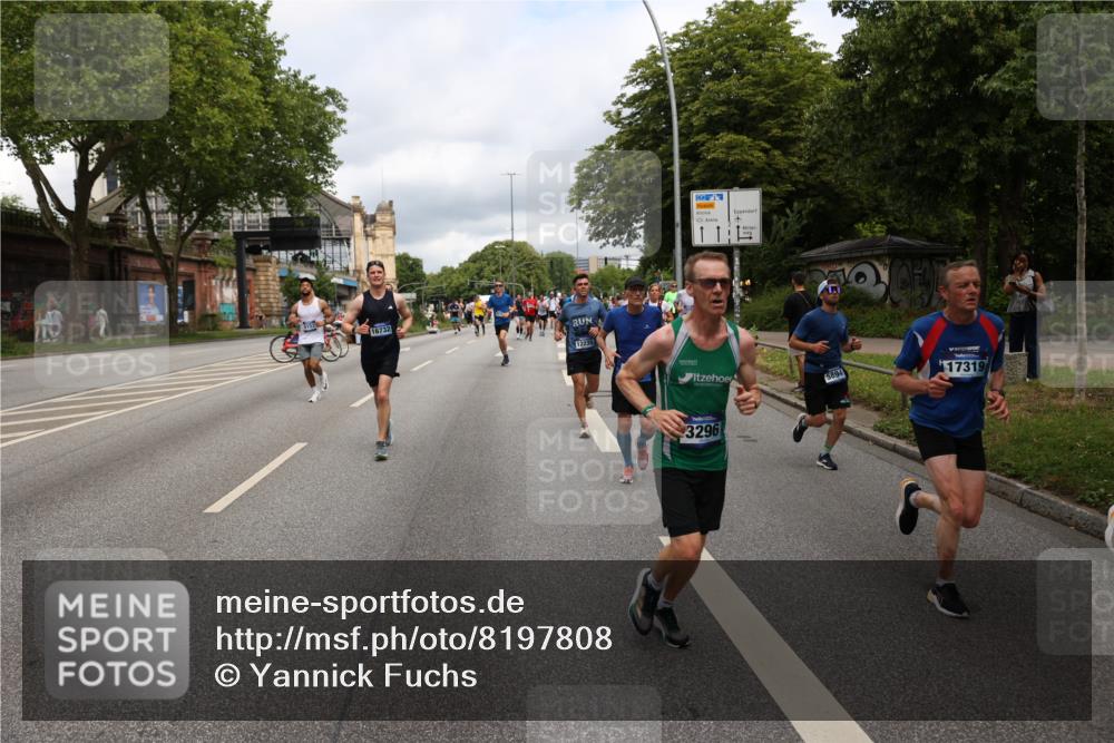 29.06.2025 - hella hamburg halbmarathon Yannick Fuchs http://msf.ph/oto/8197808 29.06.2025 10:44:28 20KM 1119, 1216, 1321, 1399, 1507, 1630, 2020, 2234, 3296, 3852, 3947, 4127, 4346, 4933, 5894, 6662, 6712, 6795, 7176, 7930, 7932, 8153, 8313, 8572, 8657, 8704, 8899, 9031, 9303, 10371, 10750, 11356, 11455, 11607, 12235, 12527, 12624, 13008, 13282, 13609, 13758, 13812, 14034, 14257, 15803, 15950, 16000, 16242, 16716, 16732, 16806, 16887, 17247, 17319, 17384, 18066, 18228, 18229, 18370, 18451, 18499, 18657, 18658, 18811, 18884 meine-sportfotos.de