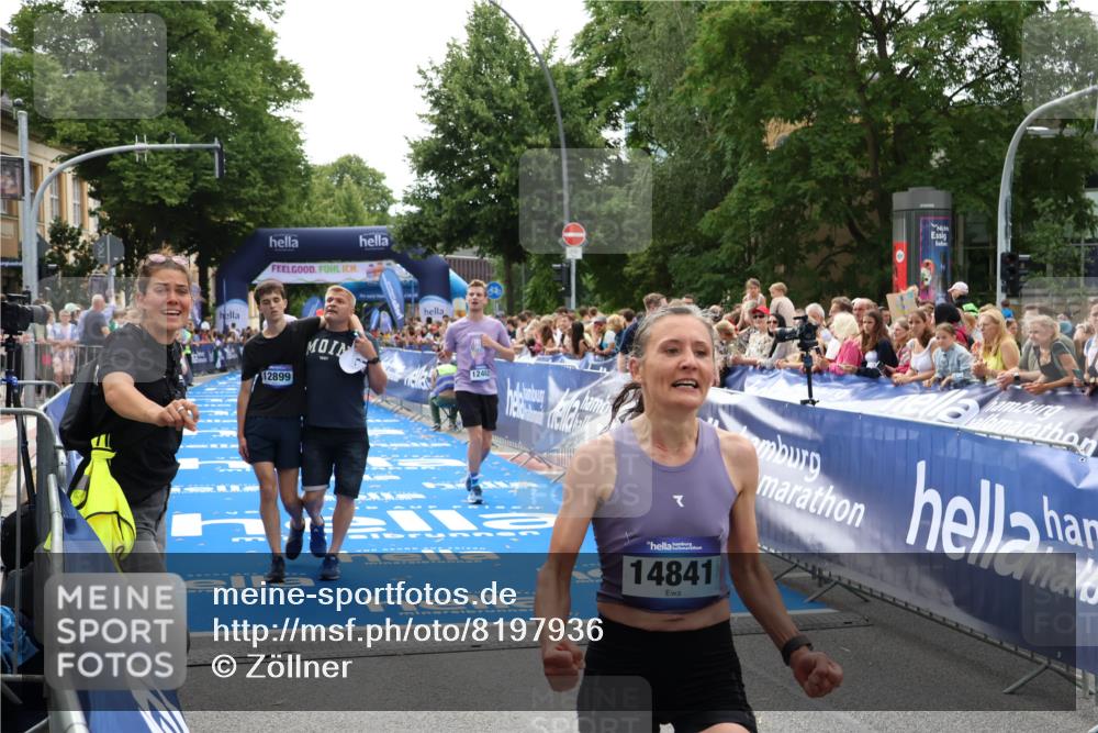 29.06.2025 - hella hamburg halbmarathon Zöllner http://msf.ph/oto/8197936 29.06.2025 10:35:49 Ziel 3843, 12462, 12899, 16119 meine-sportfotos.de