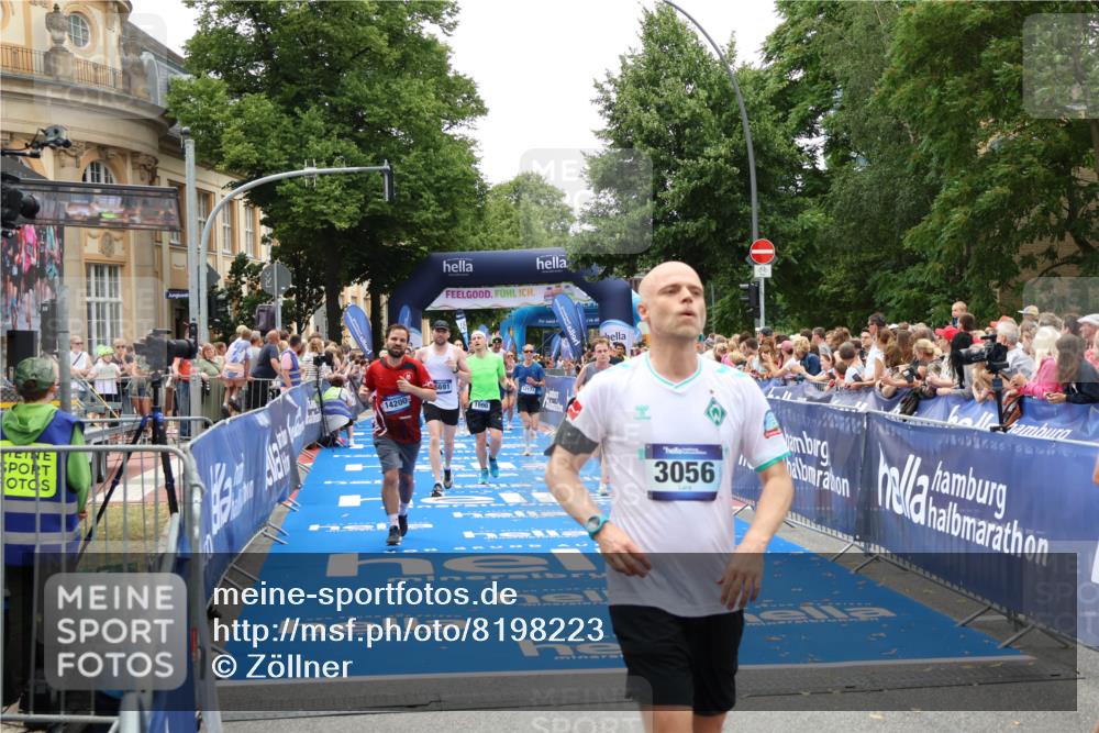 29.06.2025 - hella hamburg halbmarathon Zöllner http://msf.ph/oto/8198223 29.06.2025 10:46:25 Ziel 1600, 2222, 2842, 6421, 6691, 7335, 8142, 11185, 11773, 12171, 12651, 13698, 14045, 14200, 14228, 14262, 14482, 15157, 16127, 18118, 18211, 18637, 19209 meine-sportfotos.de