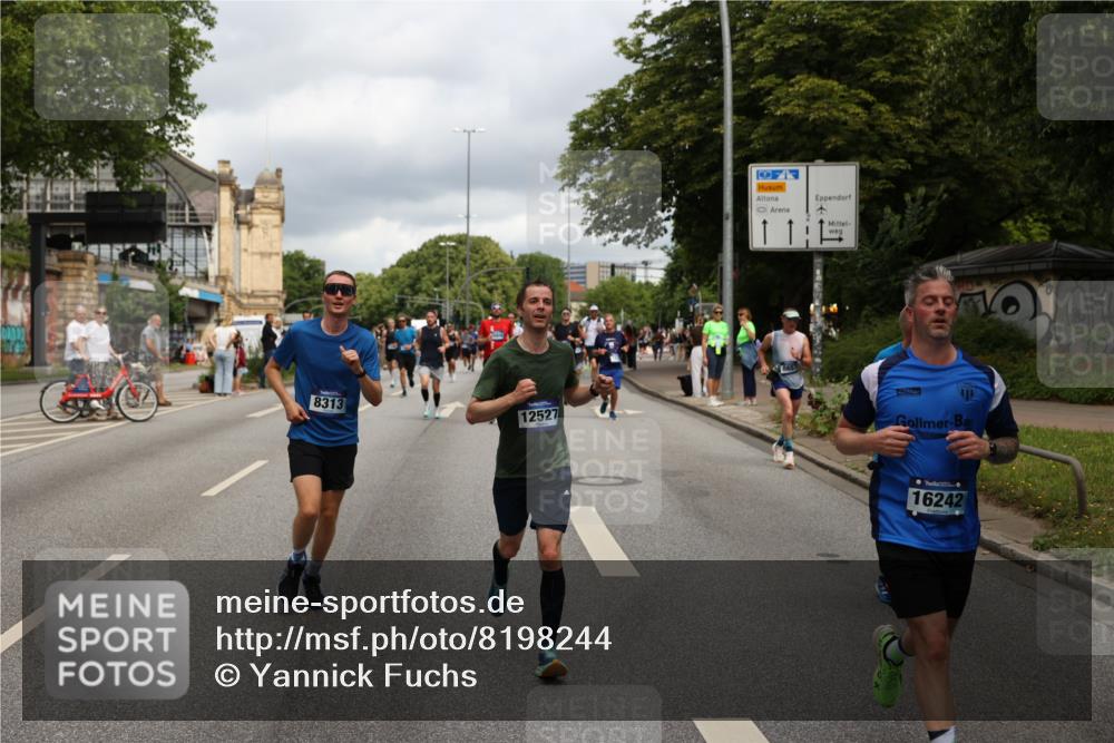 29.06.2025 - hella hamburg halbmarathon Yannick Fuchs http://msf.ph/oto/8198244 29.06.2025 10:44:32 20KM 1119, 1321, 1399, 1466, 1507, 1630, 1750, 1817, 2234, 3296, 3947, 4127, 4346, 5115, 5894, 6027, 6662, 6712, 6795, 7176, 7583, 7930, 7932, 8153, 8313, 8572, 8657, 8704, 10371, 10750, 11356, 11455, 11607, 12235, 12527, 12624, 13008, 13282, 13609, 13687, 13701, 13758, 13812, 13875, 14034, 14257, 15362, 15803, 15950, 16242, 16716, 16732, 16806, 17179, 17247, 17319, 17384, 18066, 18228, 18370, 18394, 18499, 18657, 18658, 18811, 18884 meine-sportfotos.de