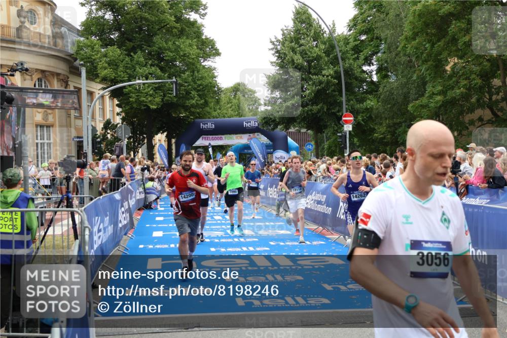 29.06.2025 - hella hamburg halbmarathon Zöllner http://msf.ph/oto/8198246 29.06.2025 10:46:26 Ziel 1600, 2222, 2842, 4237, 6421, 6691, 6978, 7335, 8142, 8981, 11185, 11773, 12171, 12651, 12891, 13698, 14045, 14200, 14228, 14262, 14482, 15157, 16127, 18118, 18211, 18637, 19209 meine-sportfotos.de