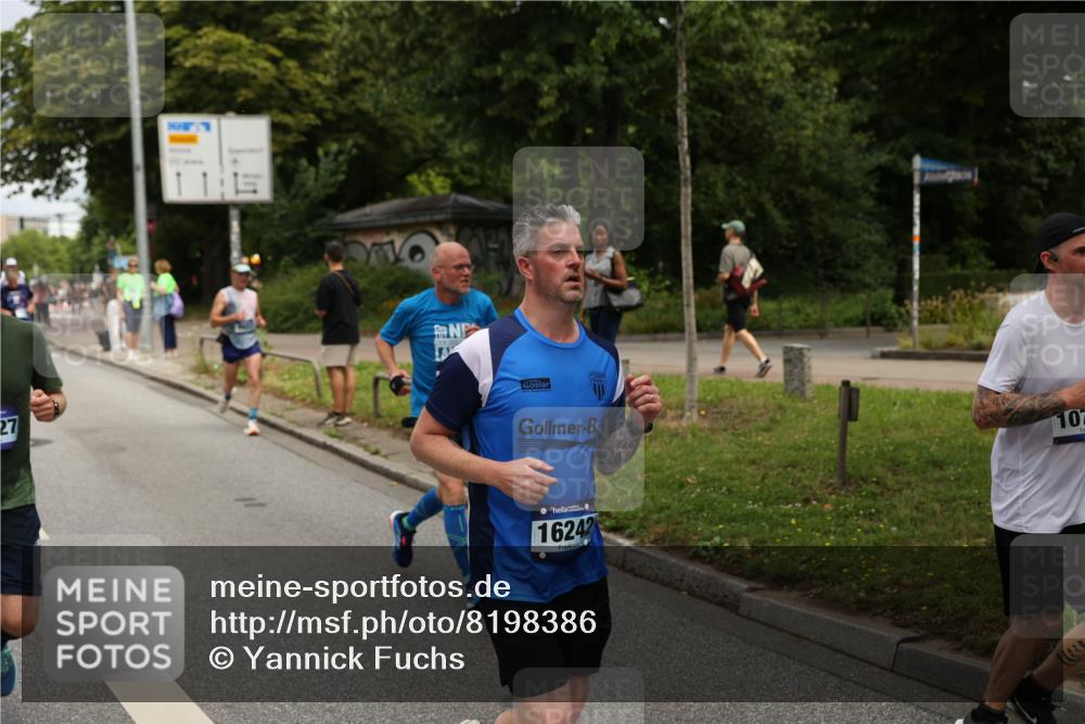 29.06.2025 - hella hamburg halbmarathon Yannick Fuchs http://msf.ph/oto/8198386 29.06.2025 10:44:33 20KM 1119, 1399, 1466, 1507, 1630, 1750, 1817, 3296, 3947, 4127, 4346, 5115, 5894, 6027, 6662, 6712, 6795, 7176, 7397, 7583, 7930, 7932, 8153, 8313, 8572, 8657, 8704, 10371, 10750, 11356, 11455, 11607, 12235, 12527, 12624, 13008, 13609, 13687, 13701, 13758, 13812, 13875, 14034, 14257, 14626, 15362, 15395, 15803, 15950, 16242, 16716, 16732, 16806, 17179, 17247, 17319, 17384, 18066, 18228, 18370, 18394, 18499, 18657, 18658, 18811, 18884 meine-sportfotos.de