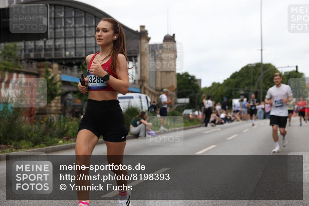 29.06.2025 - hella hamburg halbmarathon Yannick Fuchs http://msf.ph/oto/8198393 29.06.2025 11:02:21 20KM 1329, 1406, 2281, 3025, 3062, 4066, 4169, 4220, 4453, 4492, 4666, 6026, 6028, 6083, 7323, 7802, 8402, 8563, 9128, 9253, 9845, 10372, 11191, 11523, 11611, 12556, 12998, 13042, 13285, 13331, 13732, 13857, 14060, 14196, 14340, 15369, 15429, 16923, 17296, 18857 meine-sportfotos.de