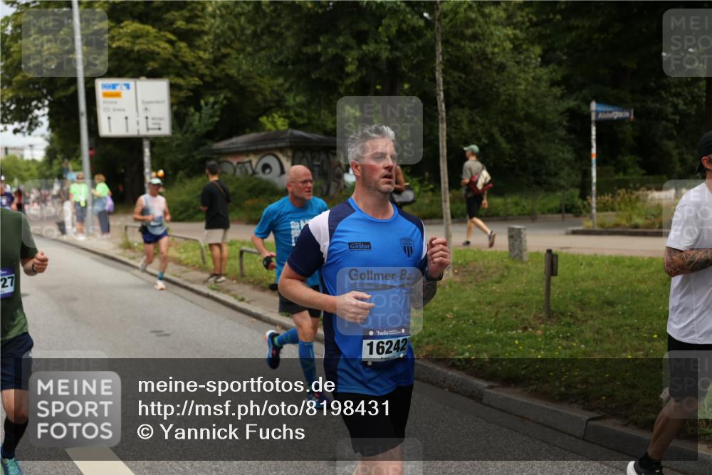 29.06.2025 - hella hamburg halbmarathon Yannick Fuchs http://msf.ph/oto/8198431 29.06.2025 10:44:33 20KM 1119, 1399, 1466, 1507, 1630, 1750, 1817, 3296, 3947, 4127, 4346, 5115, 5894, 6027, 6662, 6712, 6795, 7176, 7397, 7583, 7930, 7932, 8153, 8313, 8572, 8657, 8704, 10371, 10750, 11356, 11455, 11607, 12235, 12527, 12624, 13008, 13609, 13687, 13701, 13758, 13812, 13875, 14034, 14257, 14626, 15362, 15395, 15803, 15950, 16242, 16716, 16732, 16806, 17179, 17247, 17319, 17384, 18066, 18228, 18370, 18394, 18499, 18657, 18658, 18811, 18884 meine-sportfotos.de