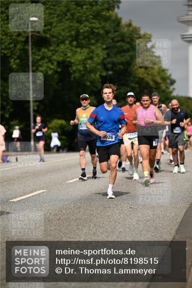 29.06.2025 - hella hamburg halbmarathon Dr. Thomas Lammeyer http://msf.ph/oto/8198515 29.06.2025 10:11:31 Kennedybrücke 1993, 4262, 5242, 5287, 5807, 5845, 5926, 6517, 6518, 6707, 6713, 6715, 6833, 7503, 8585, 9967, 10283, 10700, 10703, 11114, 11394 meine-sportfotos.de