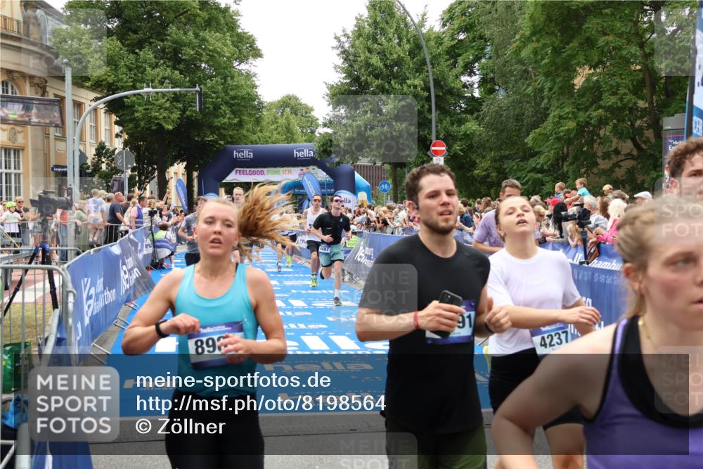 29.06.2025 - hella hamburg halbmarathon Zöllner http://msf.ph/oto/8198564 29.06.2025 10:46:36 Ziel 4497, 5459, 8482, 9051, 9232, 9386, 9529, 9786, 13525, 15133, 15206, 17281, 17461, 18882 meine-sportfotos.de