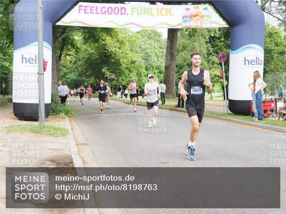 29.06.2025 - hella hamburg halbmarathon MichiJ http://msf.ph/oto/8198763 29.06.2025 10:21:14 Zwischen KM18-KM19 3955, 4129, 5187, 5746 meine-sportfotos.de