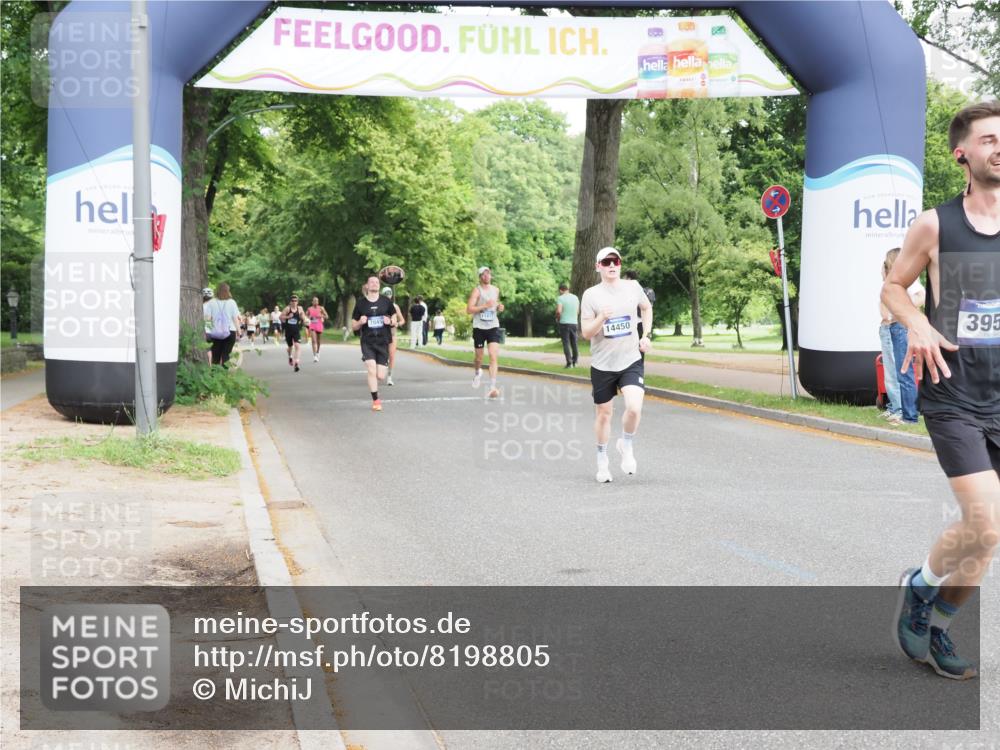 29.06.2025 - hella hamburg halbmarathon MichiJ http://msf.ph/oto/8198805 29.06.2025 10:21:15 Zwischen KM18-KM19 3955, 4129, 5187, 5746 meine-sportfotos.de