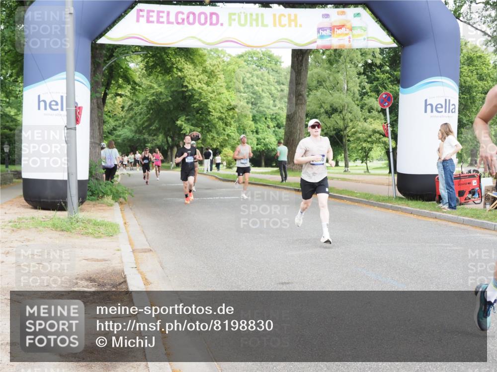 29.06.2025 - hella hamburg halbmarathon MichiJ http://msf.ph/oto/8198830 29.06.2025 10:21:15 Zwischen KM18-KM19 3955, 4129, 5187, 5746 meine-sportfotos.de