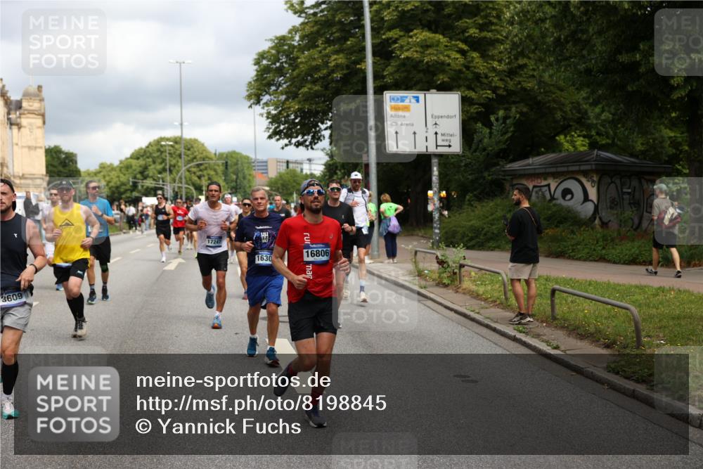 29.06.2025 - hella hamburg halbmarathon Yannick Fuchs http://msf.ph/oto/8198845 29.06.2025 10:44:36 20KM 1119, 1399, 1466, 1507, 1630, 1750, 1817, 2207, 3654, 3947, 4127, 4346, 5115, 6027, 6662, 6712, 6795, 7176, 7397, 7583, 7930, 7932, 8153, 8313, 8572, 8657, 8704, 10371, 10750, 11356, 11455, 11607, 12235, 12527, 12624, 13008, 13609, 13687, 13701, 13812, 13875, 14034, 14257, 14626, 15362, 15395, 15803, 15950, 16242, 16716, 16806, 17179, 17247, 17384, 18066, 18228, 18370, 18394, 18657, 18658, 18811, 18884 meine-sportfotos.de