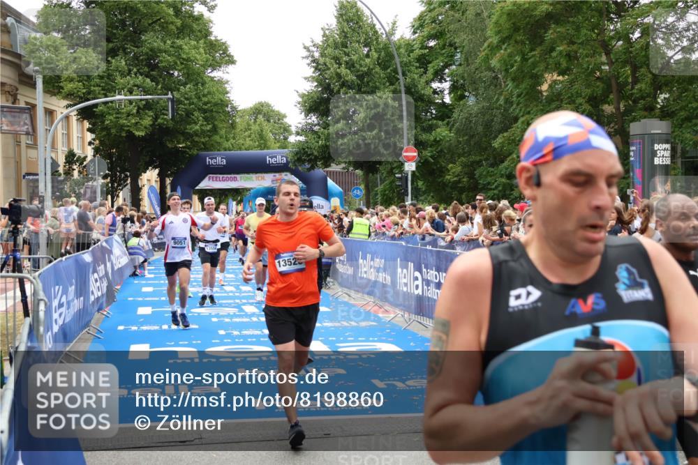 29.06.2025 - hella hamburg halbmarathon Zöllner http://msf.ph/oto/8198860 29.06.2025 10:46:43 Ziel 1920, 1942, 9051, 13525, 13554, 15026, 15133, 15714, 16175, 17743, 17865, 18297, 19128 meine-sportfotos.de