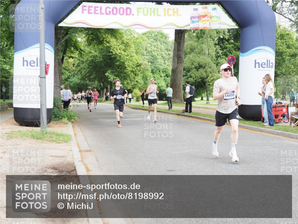 29.06.2025 - hella hamburg halbmarathon MichiJ http://msf.ph/oto/8198992 29.06.2025 10:21:16 Zwischen KM18-KM19 3955, 4129, 5187, 11877, 14450 meine-sportfotos.de