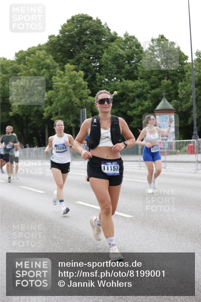 29.06.2025 - hella hamburg halbmarathon Jannik Wohlers http://msf.ph/oto/8199001 29.06.2025 10:25:05 Lombardsbrücke 1093, 1627, 2278, 5028, 6869, 9811, 10845, 10846, 11157, 11662, 13510, 13842, 15016, 15119, 15283, 16421, 16422 meine-sportfotos.de