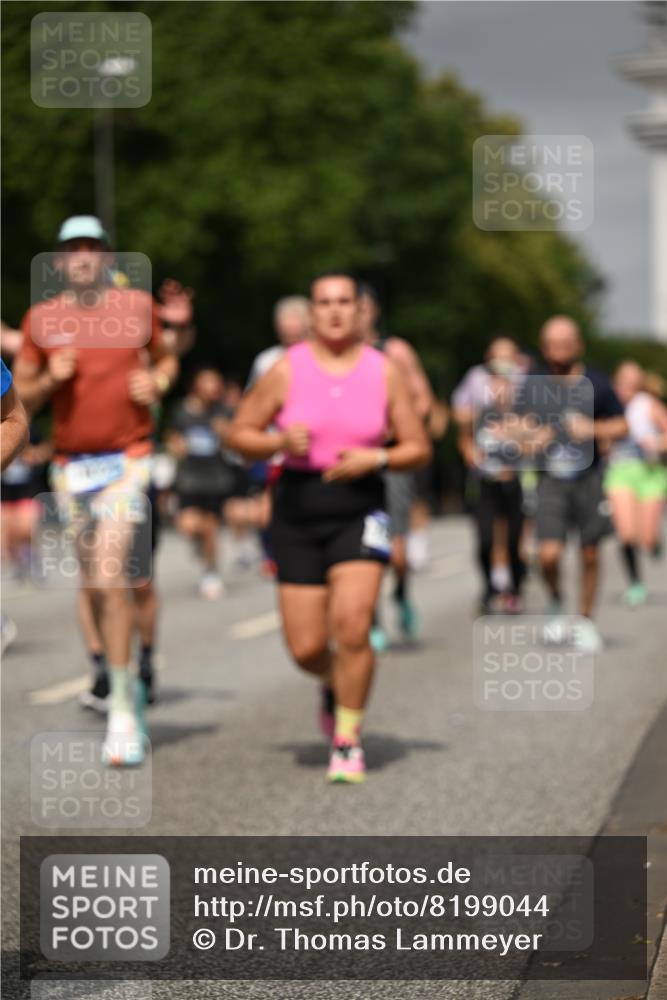29.06.2025 - hella hamburg halbmarathon Dr. Thomas Lammeyer http://msf.ph/oto/8199044 29.06.2025 10:11:34 Kennedybrücke 1893, 1993, 3929, 4262, 5242, 5287, 5807, 5845, 5926, 6196, 6517, 6518, 6707, 6713, 6715, 6833, 7503, 8585, 9967, 10283, 10700, 10703, 11114, 11394 meine-sportfotos.de