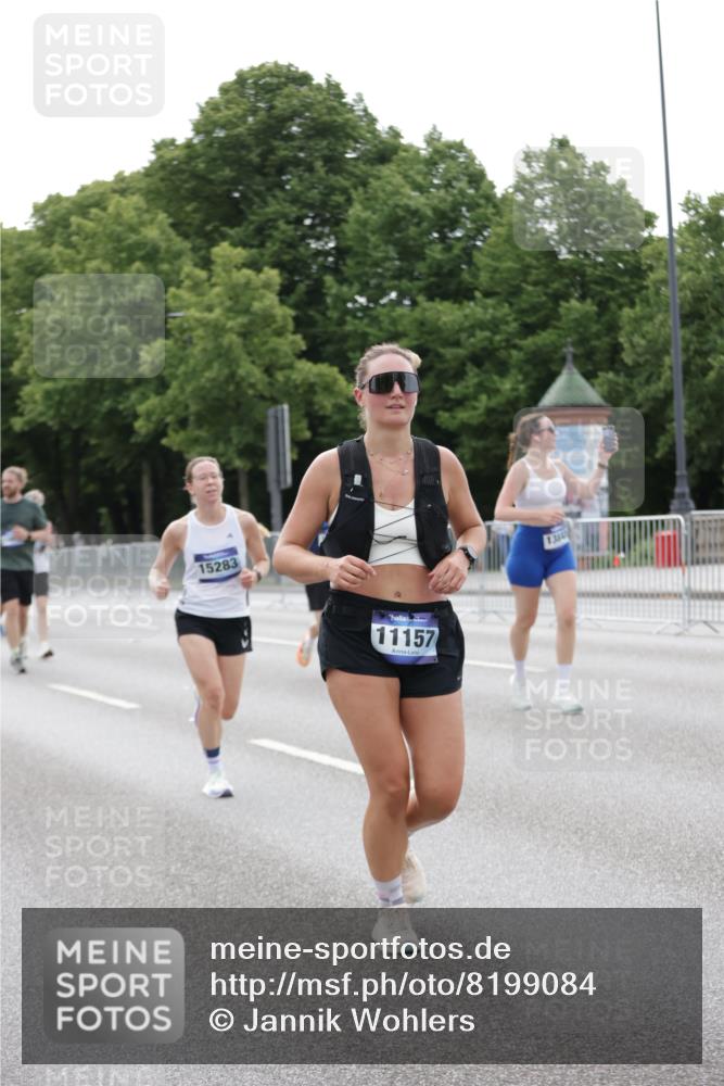 29.06.2025 - hella hamburg halbmarathon Jannik Wohlers http://msf.ph/oto/8199084 29.06.2025 10:25:05 Lombardsbrücke 1093, 1627, 2278, 5028, 6869, 9811, 10845, 10846, 11157, 11662, 13510, 13842, 15016, 15119, 15283, 16421, 16422 meine-sportfotos.de