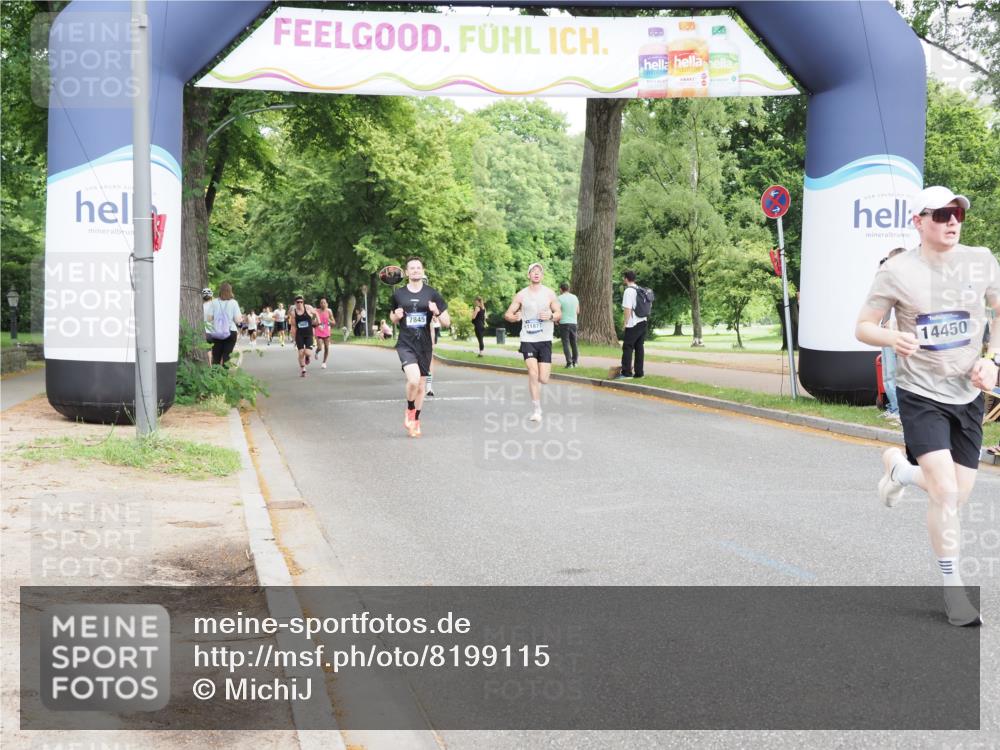 29.06.2025 - hella hamburg halbmarathon MichiJ http://msf.ph/oto/8199115 29.06.2025 10:21:16 Zwischen KM18-KM19 3955, 4129, 5187, 11877, 14450 meine-sportfotos.de