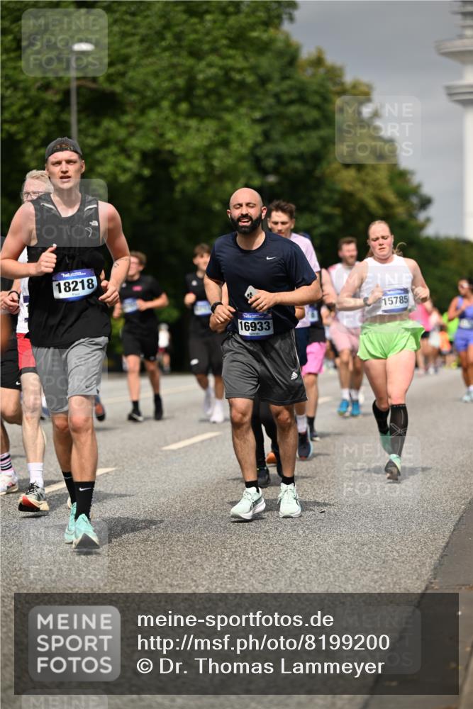 29.06.2025 - hella hamburg halbmarathon Dr. Thomas Lammeyer http://msf.ph/oto/8199200 29.06.2025 10:11:36 Kennedybrücke 1893, 1993, 2136, 3929, 4262, 5242, 5287, 5807, 5845, 5926, 6196, 6517, 6518, 6707, 6713, 6715, 6833, 7503, 7760, 8585, 9967, 10283, 10700, 10703, 11114 meine-sportfotos.de