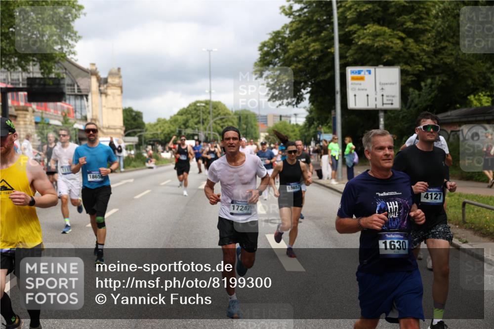 29.06.2025 - hella hamburg halbmarathon Yannick Fuchs http://msf.ph/oto/8199300 29.06.2025 10:44:38 20KM 1119, 1399, 1466, 1507, 1630, 1750, 1817, 2207, 3654, 4127, 4346, 5115, 6027, 6662, 6712, 6795, 7052, 7176, 7397, 7583, 7930, 7932, 8313, 8572, 8657, 8704, 8819, 9057, 10371, 10750, 11356, 11455, 11607, 12527, 12624, 13008, 13609, 13687, 13701, 13812, 13875, 14034, 14257, 14626, 15362, 15395, 15803, 15950, 16242, 16716, 16806, 17179, 17221, 17247, 17384, 18066, 18370, 18394, 18657, 18658, 18811 meine-sportfotos.de