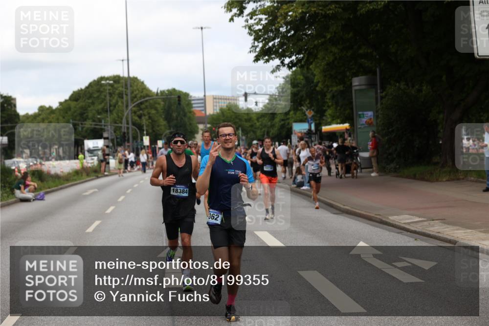 29.06.2025 - hella hamburg halbmarathon Yannick Fuchs http://msf.ph/oto/8199355 29.06.2025 10:31:49 20KM 1411, 2196, 2767, 4860, 4865, 5003, 5092, 5307, 6123, 6458, 6529, 7310, 7482, 8362, 9178, 9296, 9914, 10190, 10451, 10680, 10738, 11833, 13141, 13854, 13972, 14387, 14459, 14691, 14934, 15178, 15261, 15410, 15939, 16523, 16992, 17024, 17125, 17137, 17306, 17658, 17723, 18062, 18159, 18384, 18824 meine-sportfotos.de