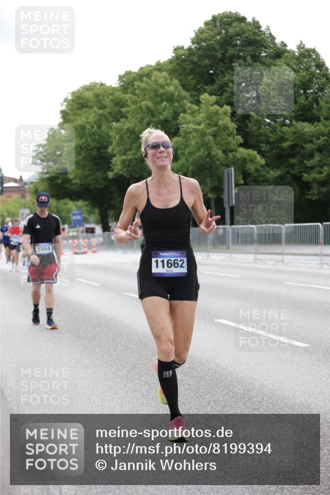 29.06.2025 - hella hamburg halbmarathon Jannik Wohlers http://msf.ph/oto/8199394 29.06.2025 10:25:07 Lombardsbrücke 1093, 2278, 3343, 5028, 6869, 9811, 10845, 10846, 11157, 11662, 13510, 13653, 13842, 14936, 15016, 15119, 15283, 16421, 16422 meine-sportfotos.de
