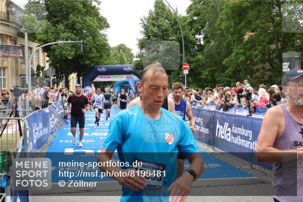 29.06.2025 - hella hamburg halbmarathon Zöllner http://msf.ph/oto/8199481 29.06.2025 10:46:56 Ziel 1139, 4091, 13940, 14385, 17172, 17492, 17669, 17892, 19105 meine-sportfotos.de