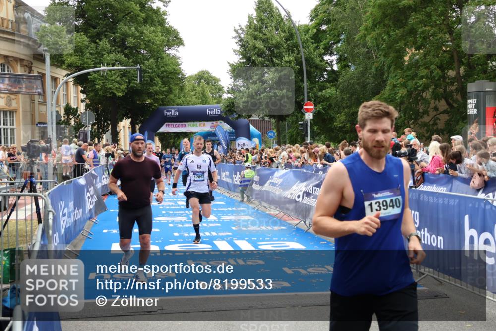 29.06.2025 - hella hamburg halbmarathon Zöllner http://msf.ph/oto/8199533 29.06.2025 10:46:58 Ziel 1139, 1689, 4091, 13728, 14385, 14449, 14594, 16081, 17172, 17492, 17892, 17979, 19105 meine-sportfotos.de