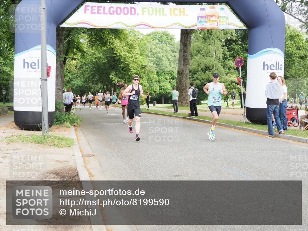 29.06.2025 - hella hamburg halbmarathon MichiJ http://msf.ph/oto/8199590 29.06.2025 10:21:21 Zwischen KM18-KM19 3955, 4812, 7845, 11877, 14450, 16065 meine-sportfotos.de