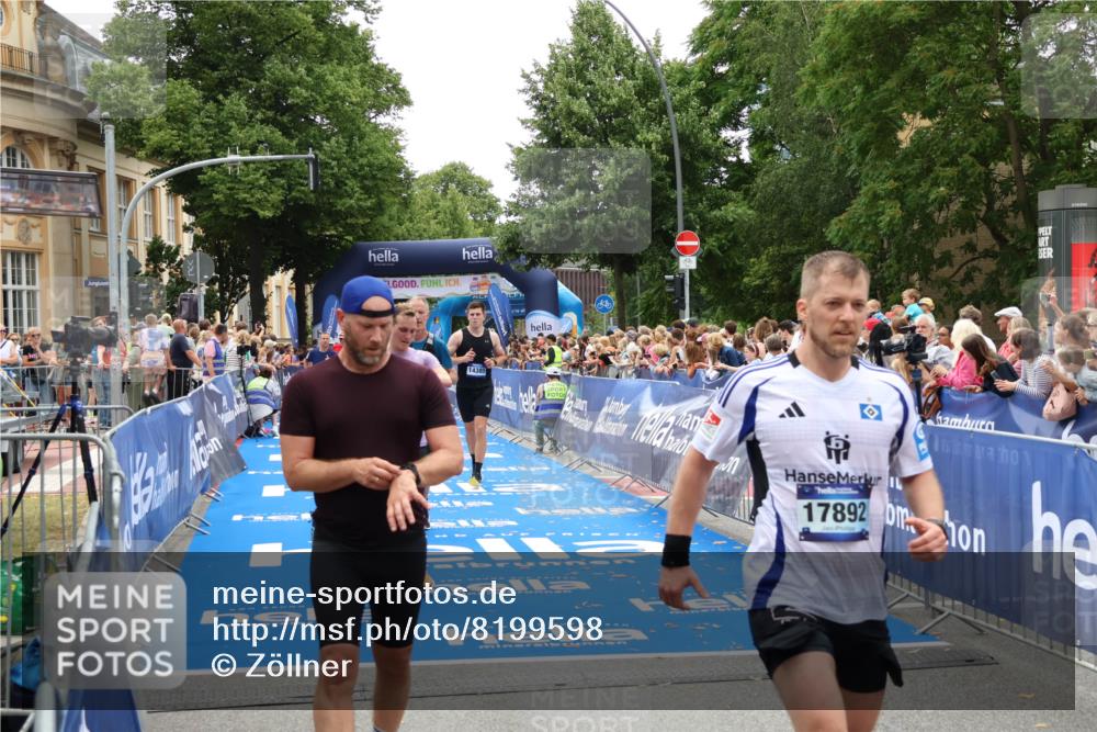 29.06.2025 - hella hamburg halbmarathon Zöllner http://msf.ph/oto/8199598 29.06.2025 10:46:59 Ziel 1139, 1689, 4091, 10122, 13728, 14385, 14449, 14594, 16081, 17172, 17892, 17979, 19105 meine-sportfotos.de