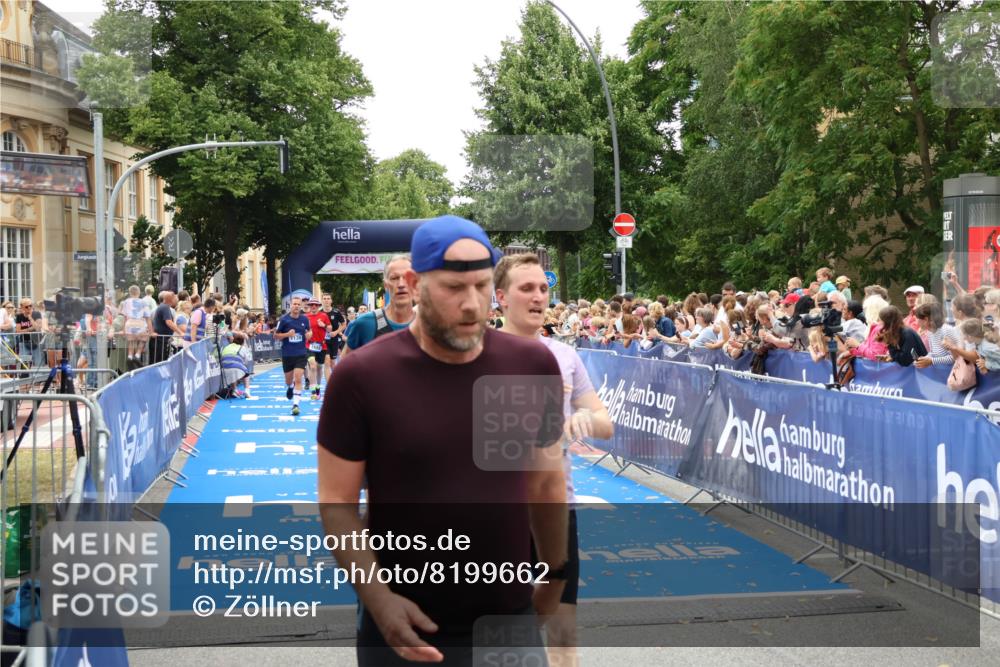 29.06.2025 - hella hamburg halbmarathon Zöllner http://msf.ph/oto/8199662 29.06.2025 10:47:01 Ziel 1139, 1689, 4091, 4377, 10122, 13728, 14385, 14415, 14449, 14594, 14783, 15825, 16081, 17979 meine-sportfotos.de